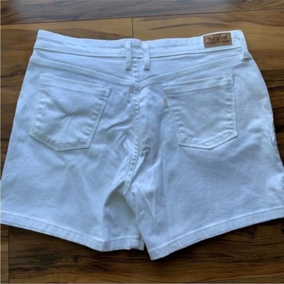 Levi's Pants - Levi’s white denim shorts 12